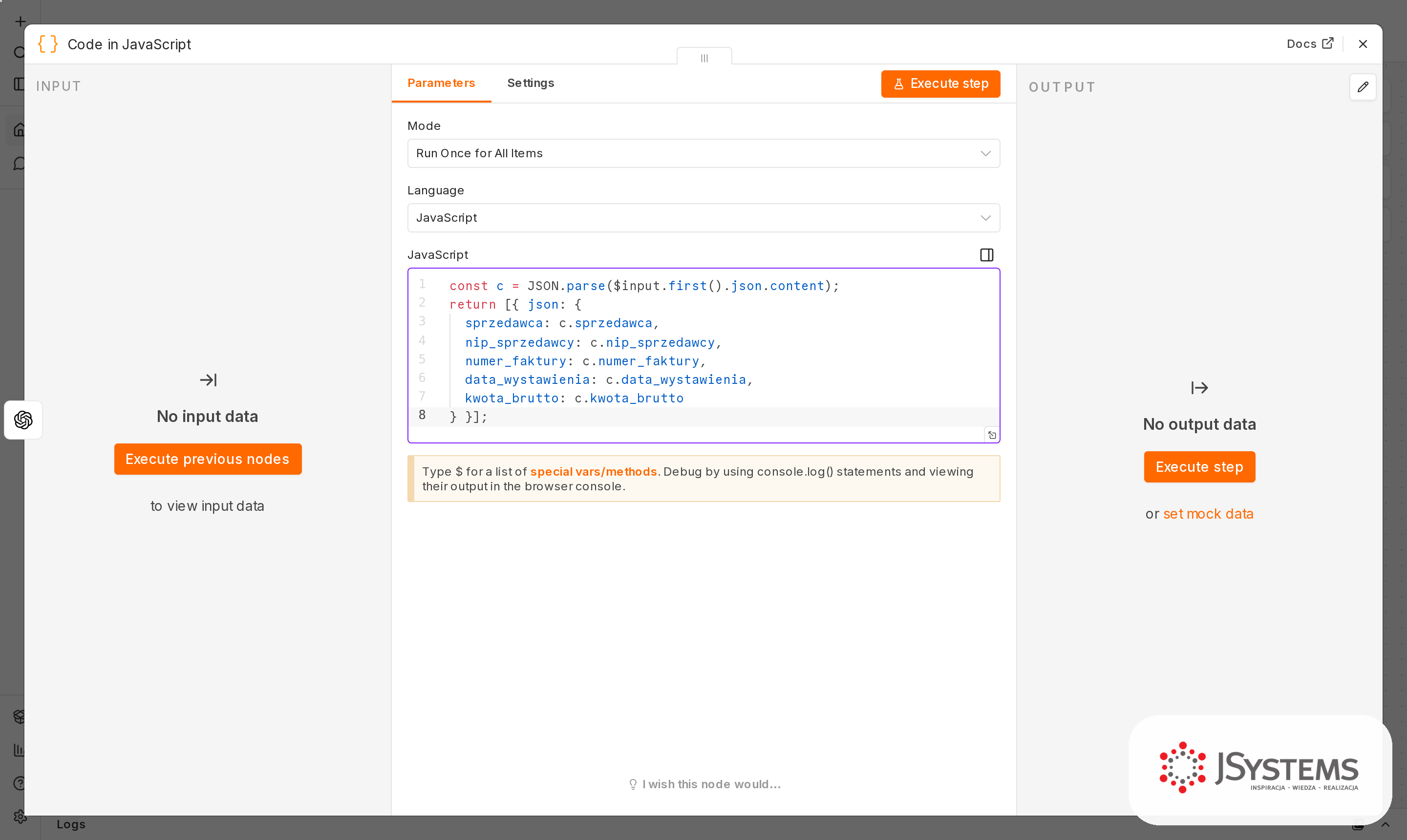 Węzeł Code in JavaScript w n8n z wklejonym fragmentem rozkładającym odpowiedź na pola