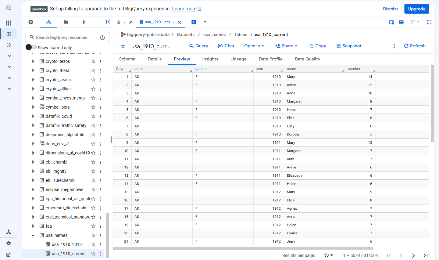 Zakładka Preview w BigQuery: podgląd wierszy tabeli z danymi bez uruchamiania zapytania