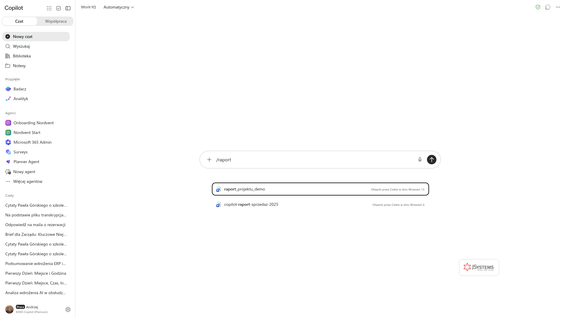 Pole polecenia Copilot Chat z wpisanym ukośnikiem i słowem raport, pod nim lista zawężona do dwóch pasujących dokumentów z pogrubionym fragmentem nazwy