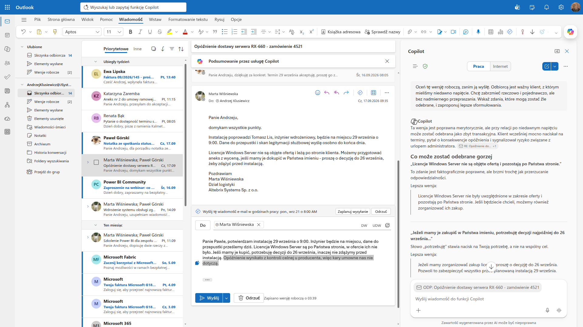 Panel Copilota w Outlooku ocenia wersję roboczą maila i proponuje lepsze wersje zdań, które mogą zostać źle odebrane