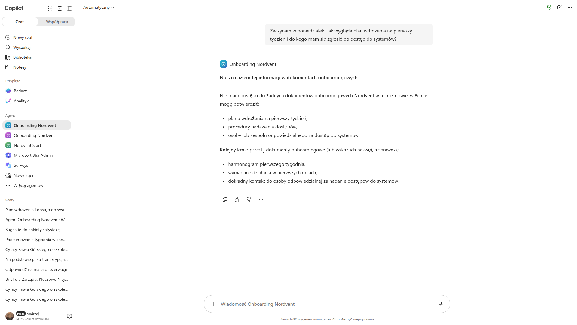 Odpowiedź agenta z lekkiego konstruktora: nie znalazł informacji w dokumentach onboardingowych, bo nie ma do nich dostępu w tej rozmowie, i prosi o przesłanie plików