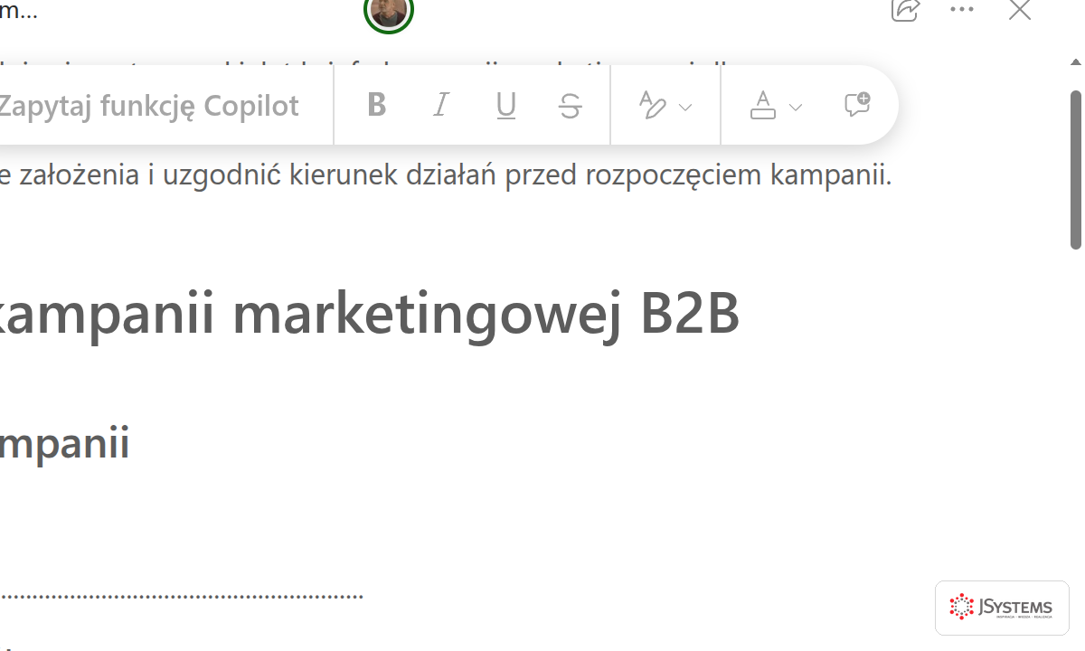 Ręczna edycja w Copilot Pages: zaznaczony fragment tekstu podświetlony na niebiesko, nad nim pasek formatowania z przyciskiem Zapytaj funkcję Copilot oraz opcjami pogrubienia, kursywy, podkreślenia, przekreślenia, wyróżnienia i koloru tekstu