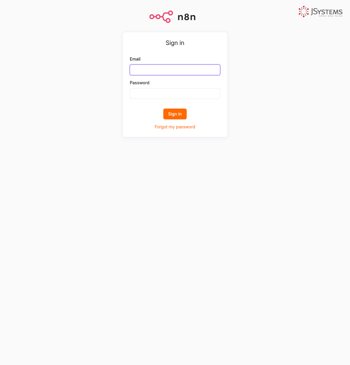 Ekran logowania n8n — formularz Sign in z polami Email i Password